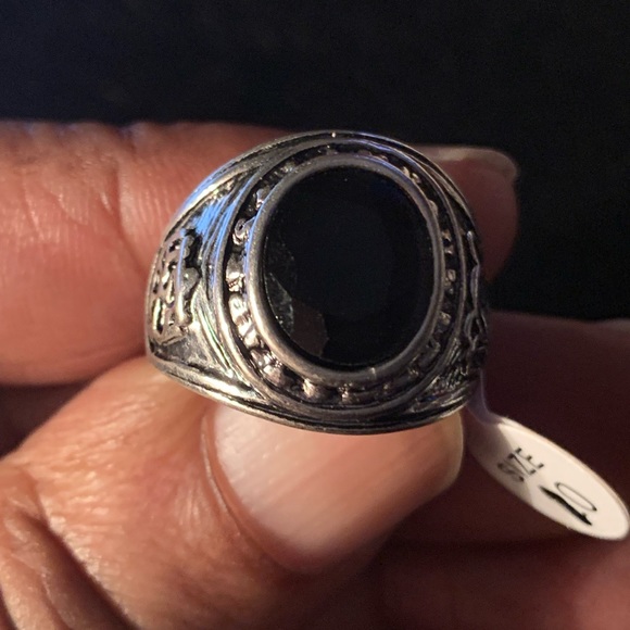 Ring - Picture 8 of 8